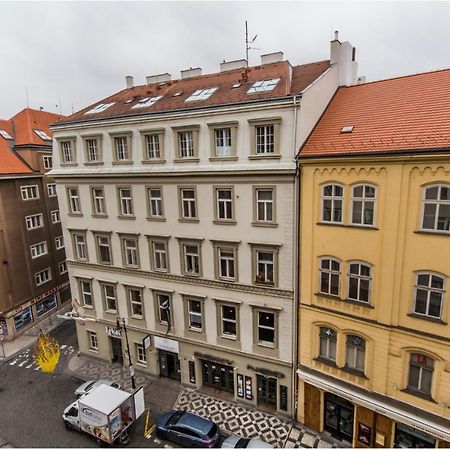 Apartamento Cosy Flat In The Heart Of Praga Exterior foto