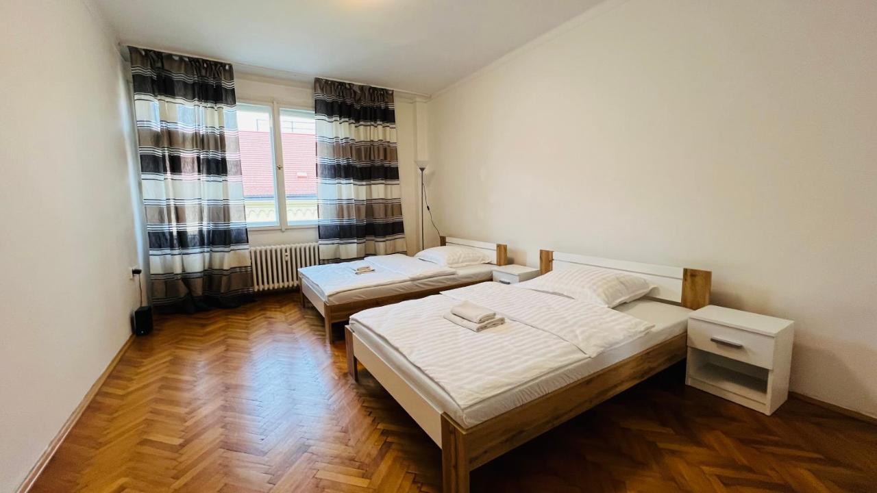 Apartamento Cosy Flat In The Heart Of Praga Exterior foto